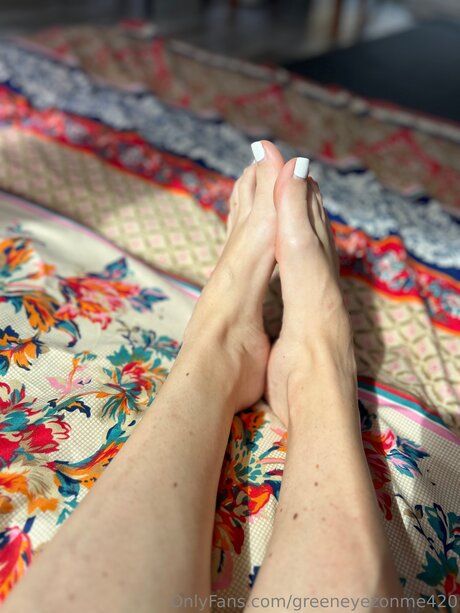 Greeneyezonme420 exclusive actress pics