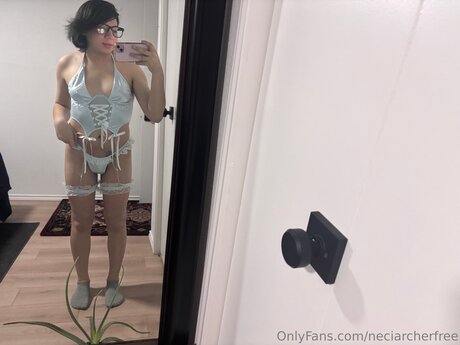 Neciarcherfree star sexy pic