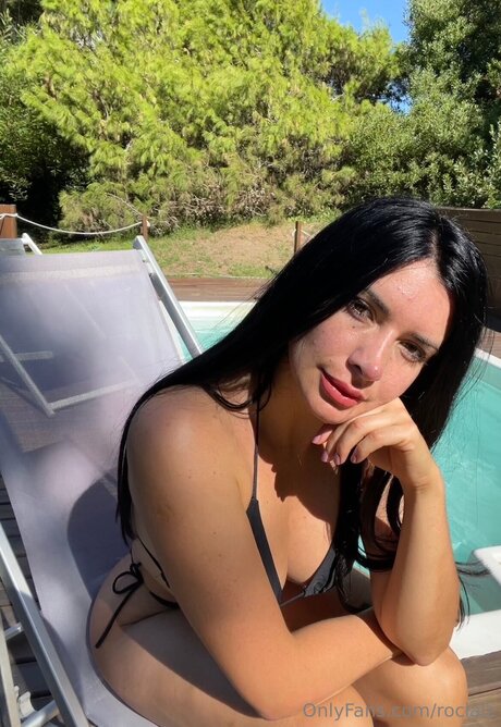 Lunarainx model porn image