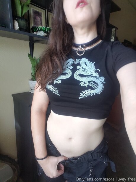 Esora Luvey Free hd pornstar pics