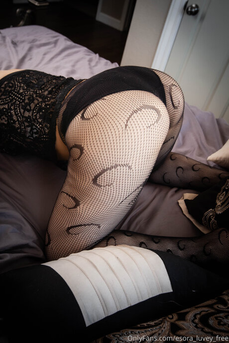 Esora Luvey Free pornstar adult photo