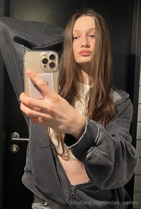 Asian Palms adult model pictures