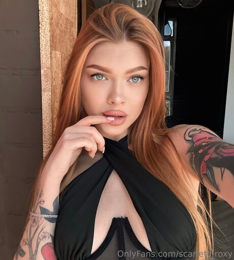 Scarlett Roxy perfect actress gallery