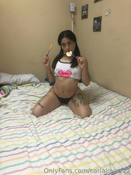 Kaylaninewman Profile pic