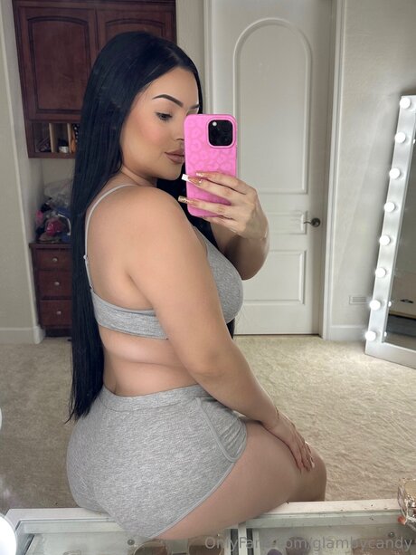 Glambycandy model perfect photo