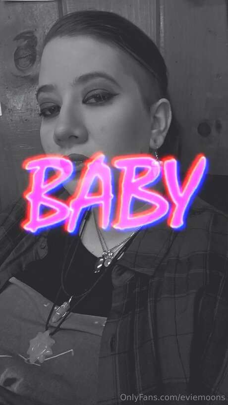 Eviemoons nudes actress photo