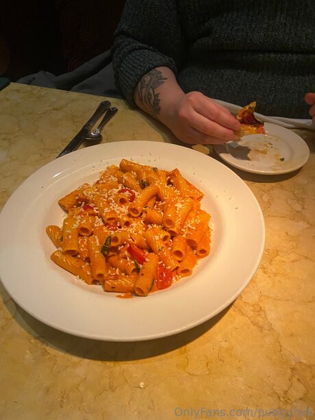 Pudgyfolk beautiful model pictures