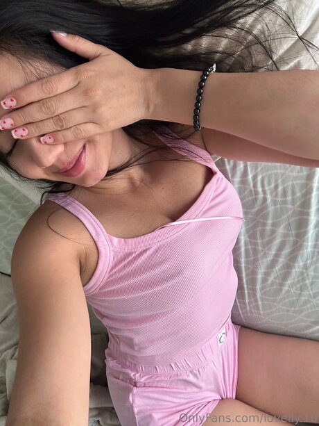 Lovelly 10 exclusive star archive