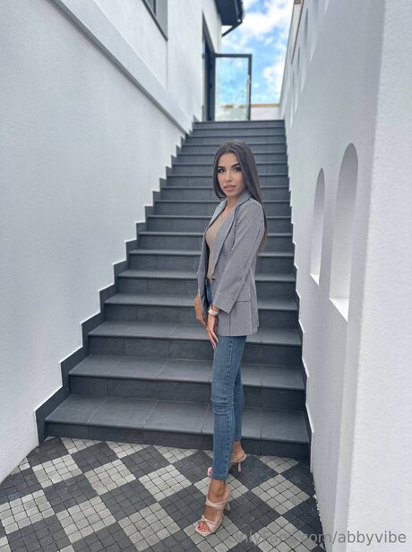 Abbyvibe naked star archive