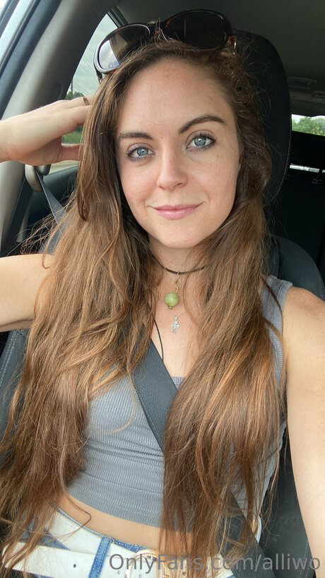 Alliwo high quality pornstar img