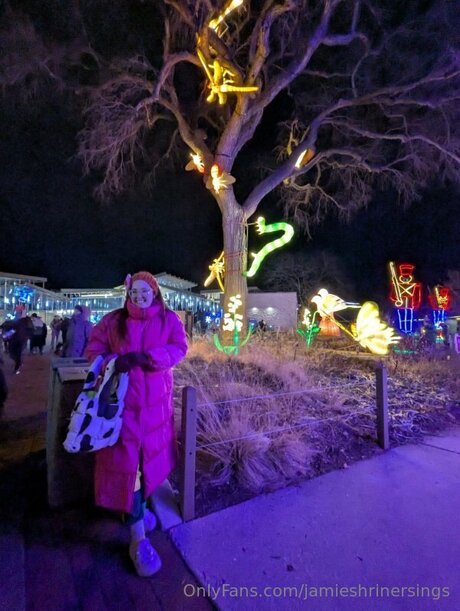 Jamieshrinersings hot star galleries