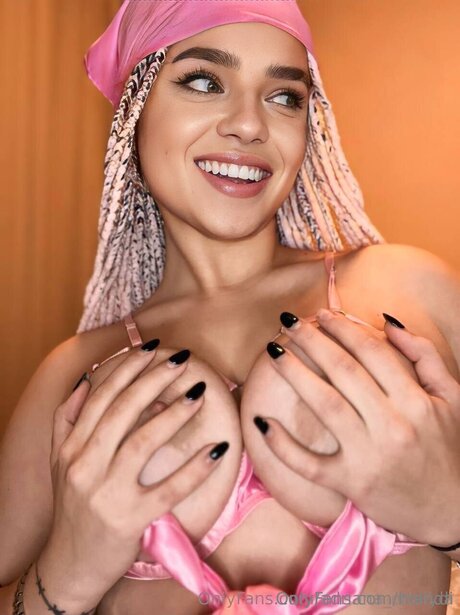 Hollydi pornstar high quality pictures