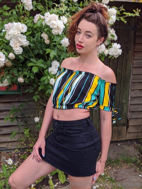 Sashadesade hot model photo