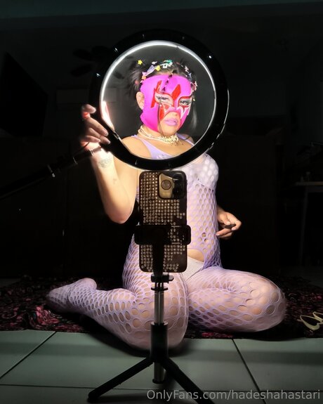 Hadeshahastari pornographic star photos