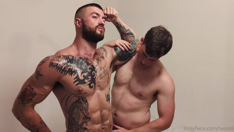 Tworld sexy star picture