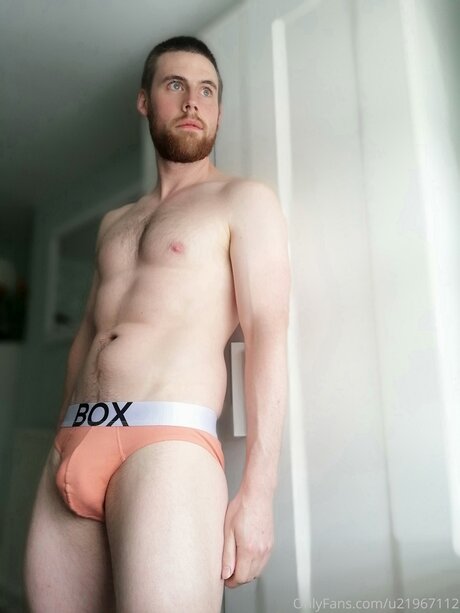 Tworld beautiful model images