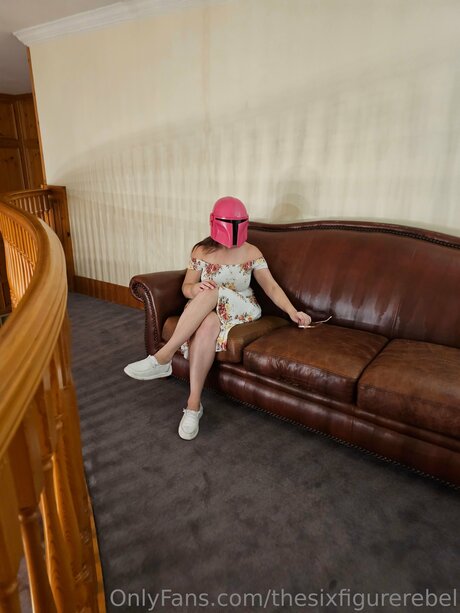 Thesixfigurerebel nudes star pic