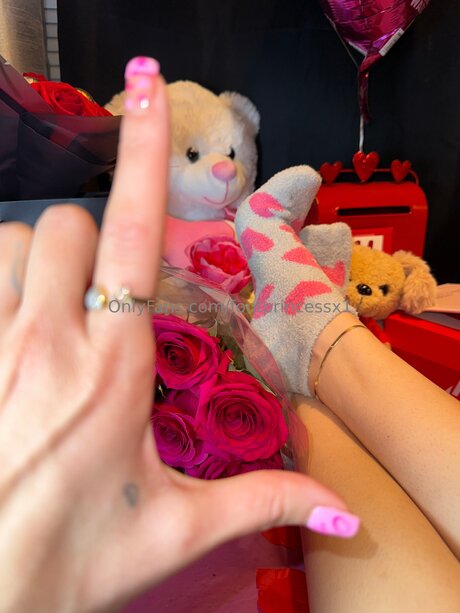 Footprincessx1 naked model pictures