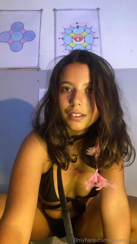 A4uari Ana xxx star pics