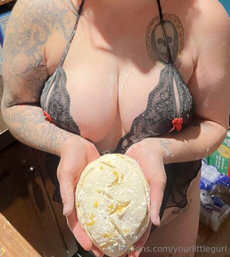 Yourlittlegurl pornstar naked pictures