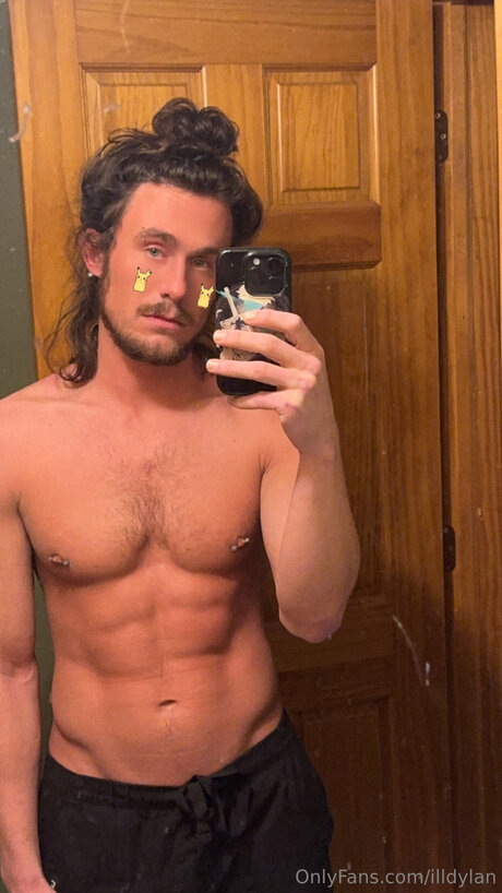 Illdylan model adult images