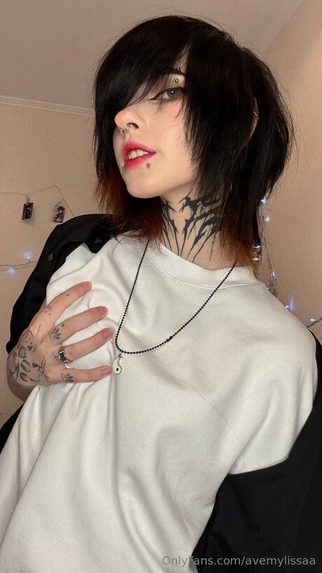 Avemylissaa pornographic actress image