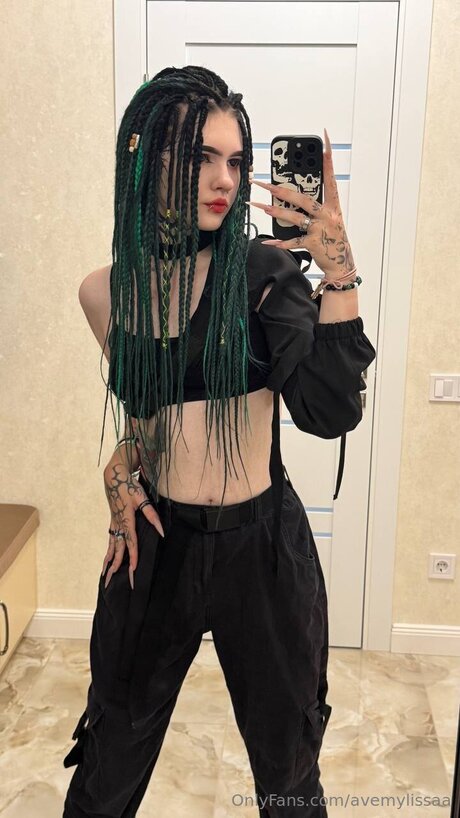 Avemylissaa sexy model picture