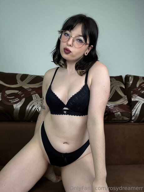 Rosydreamerr sex star galleries
