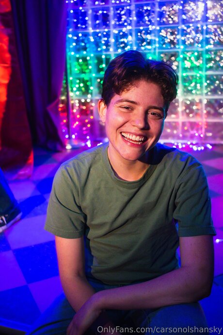 Carsonolshansky star hd archive