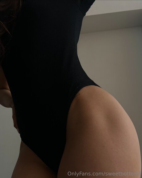 Sweetbottomf star top photo