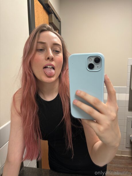 Onlyannabunny model pornographic archive