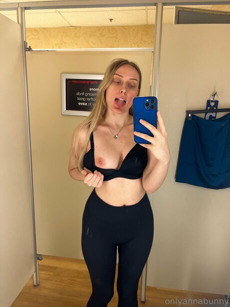 Onlyannabunny erotic pornstar picture