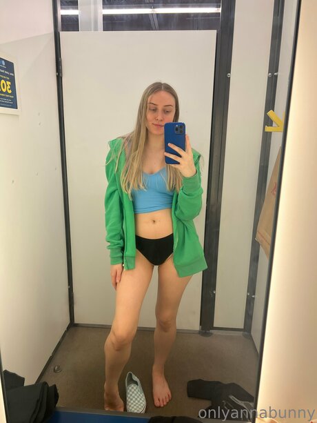 Onlyannabunny hot model picture