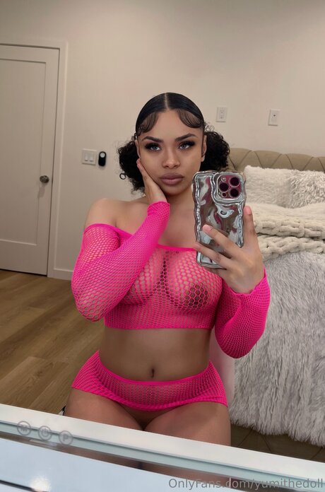 Yumithedoll star nudes picture