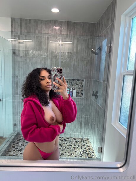 Yumithedoll model pornographic pics