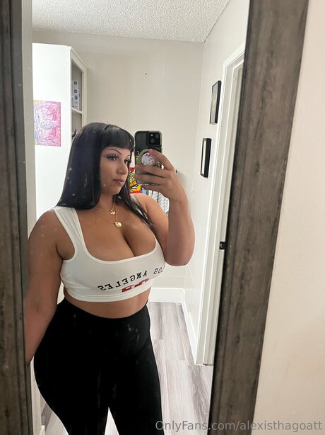 Alexisthagoatt pornstar exclusive images