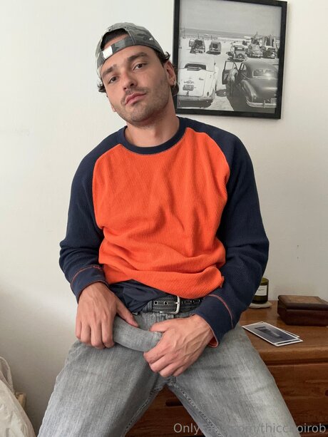 Thiccboirob pornstar top photo