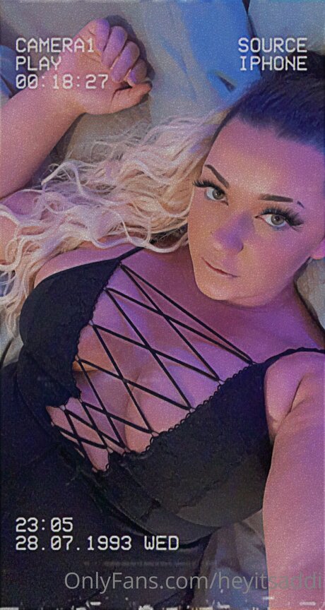 Heyitsaddi pornographic model photo