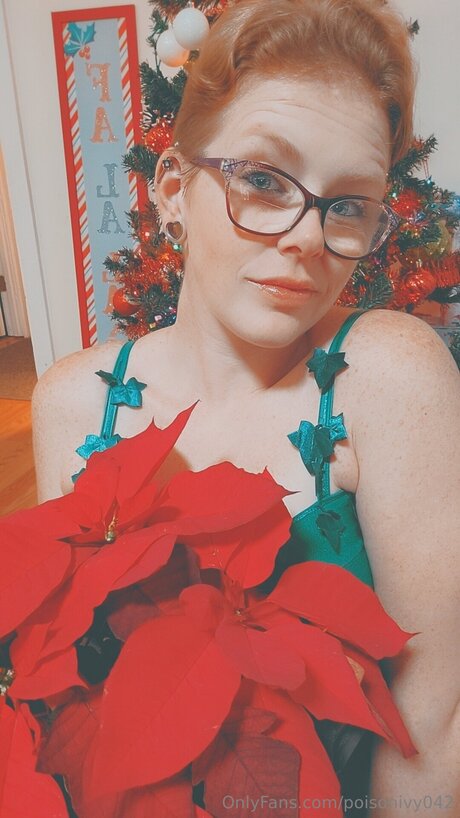 Poisonivy042 star perfect pic