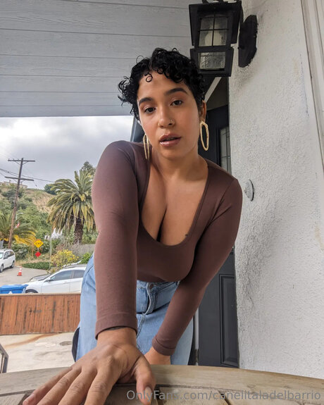 Canelitaladelbarrio model xxx pic