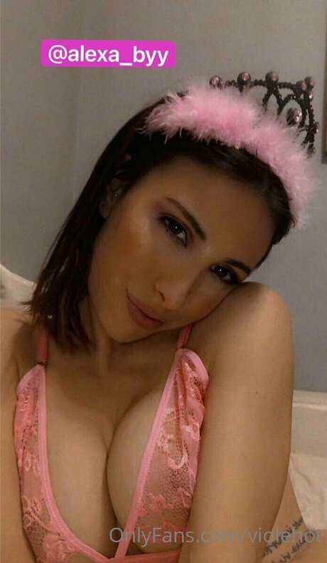 gloryhole girls onlyfans naked pic