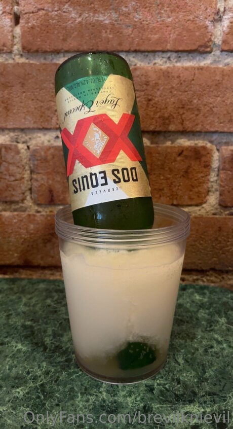 Brevilknievil erotic actress pic