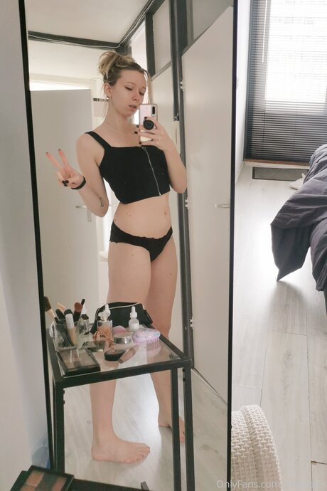 Rebelsarchive xxx actress pics