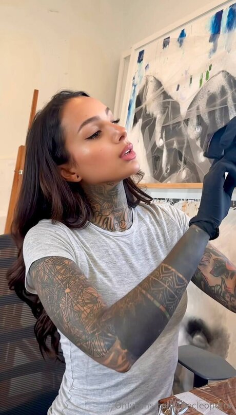 Thecleopetra star exclusive photo