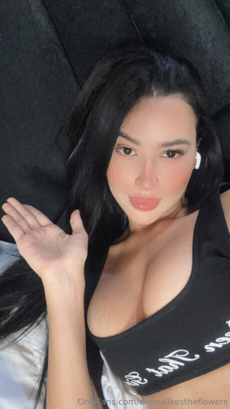 Emmalikestheflowers erotic actress photos