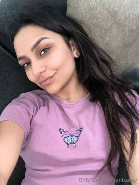 Anikatay top model pictures