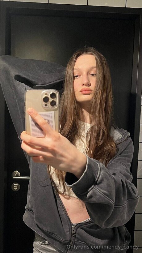 Mendy Candy free pornstar photos