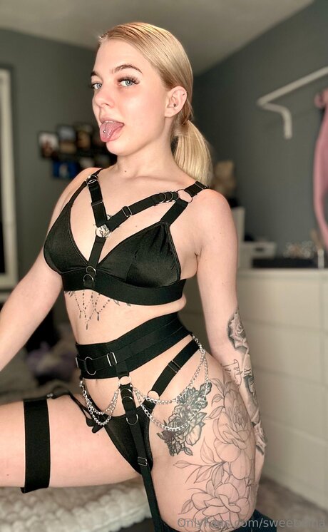 Sweetxlina nudes star photo