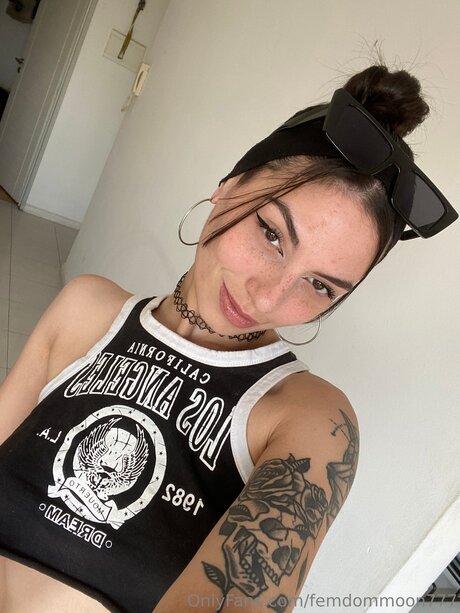 Baddieluna777 perfect model picture