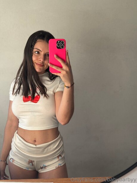 Babybarbyy pretty model pics